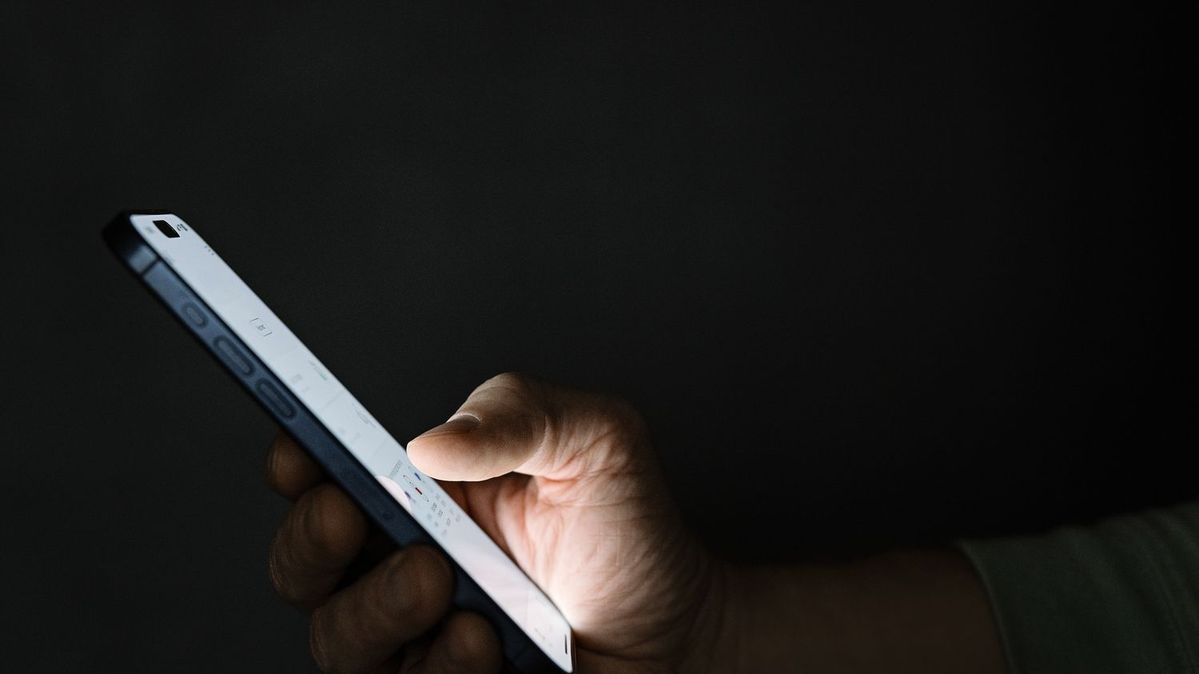 Jebakan Ngabuburit: Doomscrolling hingga Azan Berkumandang